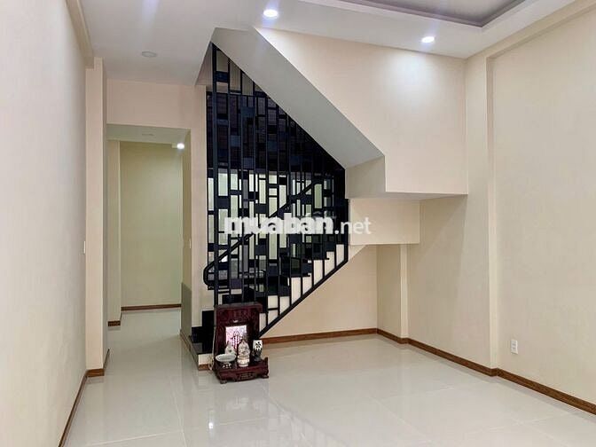 Cho thuê shophouse Chung cư Tôn Thất Thuyết, 4PN, Nhà mới, rộng rãi