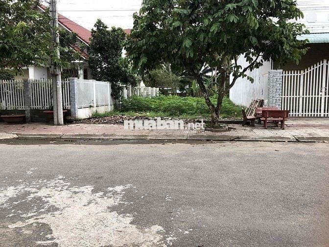 Đất nền khu dân cư mặt tiền đường 27 phường Tân Ngãi. Diện tích 250m2