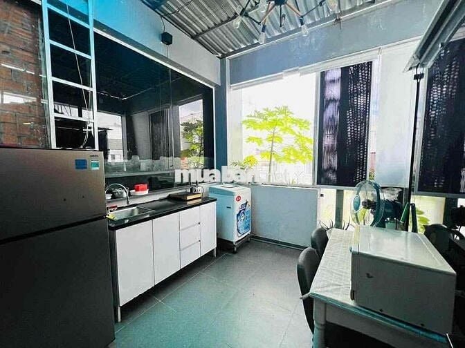 CHUYỂN CÔNG TÁC PASS GẤP CHDV 1PN BALCONY FULL NỘI THẤT NGAY TRƯỜNG SA