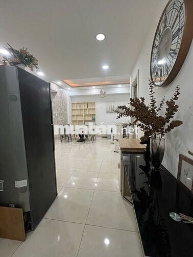 Cho thuê căn hộ Vạn Đô - Bến Vân Đồn. P1.Q4. DT85m2, 2pn.2wc- Giá 15tr