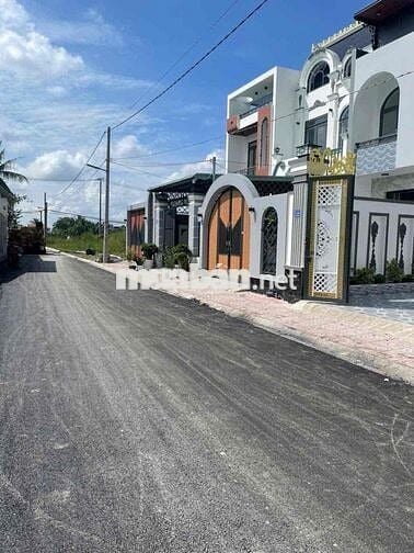 BÁN NHÀ KCN CẦU TRÀM GẦN FIVE STAR