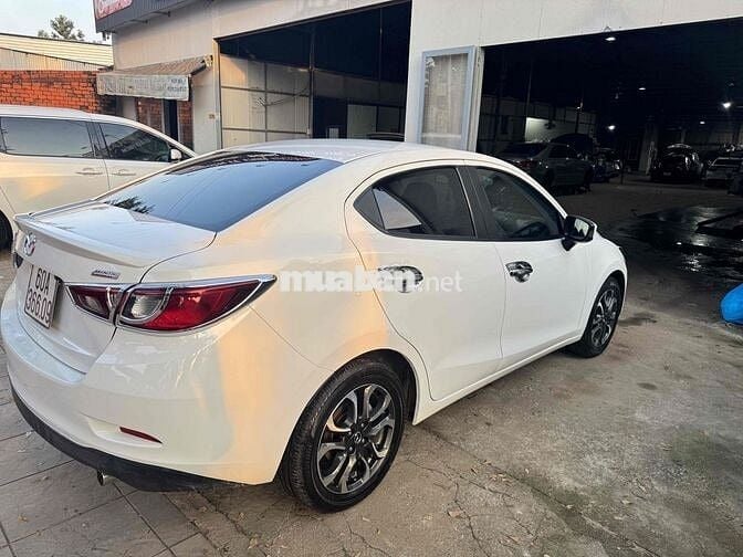 Mazda 2 2017  1.5 AT Sedan - 60000 km