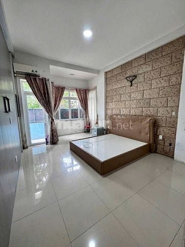 Chính chủ cho thuê nhà 3 tầng (4x14m) mặt tiền  đường Ông Ích Khiêm