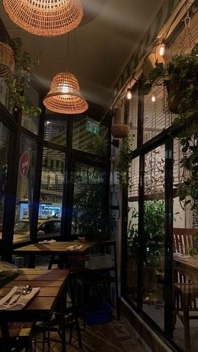 Chị cần 3 bạn phụ bán hàng về đồ uống 