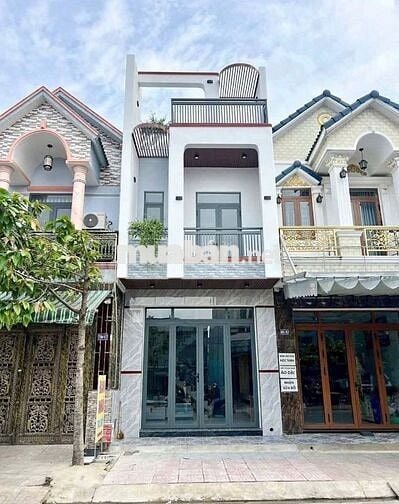 Nhà trung tâm Tân Hiệp chỉ 570 triệu