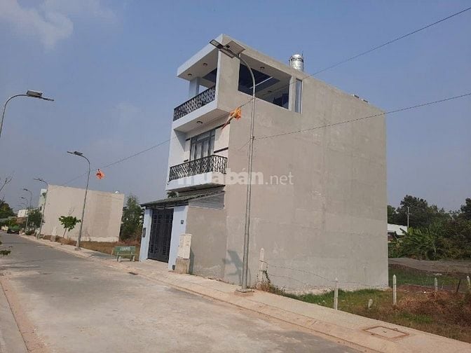 BÁN LÔ ĐẤT KDC HÓC MÔN, XÃ TÂN THỚI NHÌ, 100M2, SHR, 1 TỶ 995