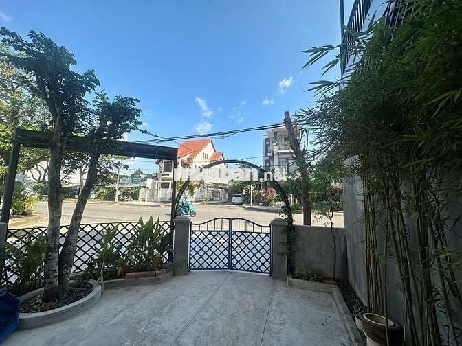 CHÍNH CHỦ CHO THUÊ GÓC 2 MẶT TIỀN ĐƯỜNG DƯƠNG VĂN NGA