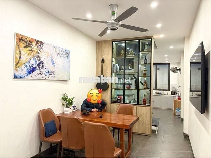 Bán nhà đẹp ở ngay 2 thoáng Khương Trung Thanh Xuân