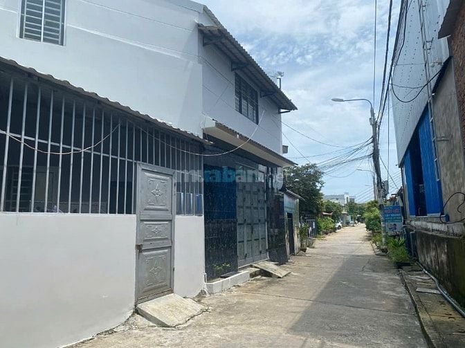 BÁN NHÀ 2 TẦNG – TRỤC ĐƯỜNG 5M5 THÔNG THẲNG