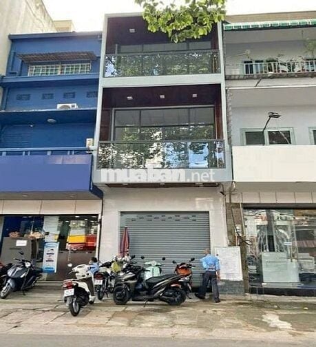 MẶT TIỀN UNG VĂN KHIÊM 4X27M VỈA HÈ CỰC RỘNG CHO MỞ QUÁN ĂN