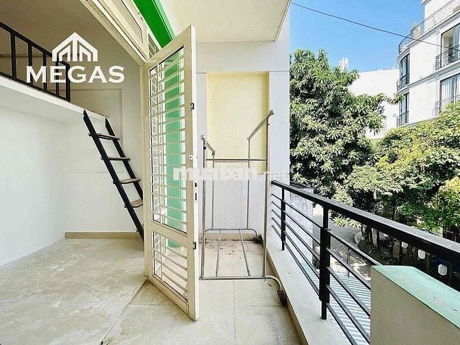 KHAI TRƯƠNG DUPLEX BAN CÔNG MỚI KENG 100% NẰM SÁT BÊN QUẬN 1