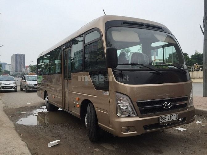 Tuyển lái xe bằng D chạy xe 29 chỗ thân dài chuyên du lịch 