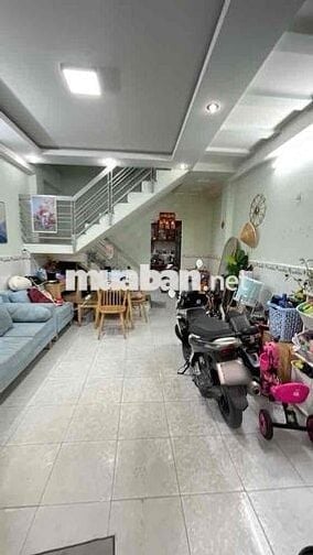 Hot, Bán gấp nhà riêng Phú Thọ Hòa, Tân Phú, 40m2, 2T,hẻm xe hơi thông