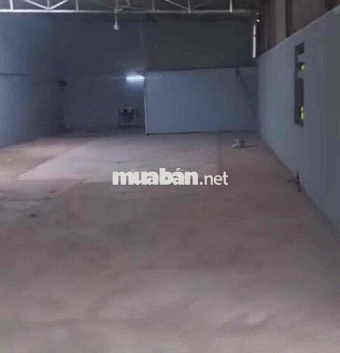 Cần cho thuê gấp kho ở Huỳnh Tấn Phát diện tích 800m2 có điện 3 pha