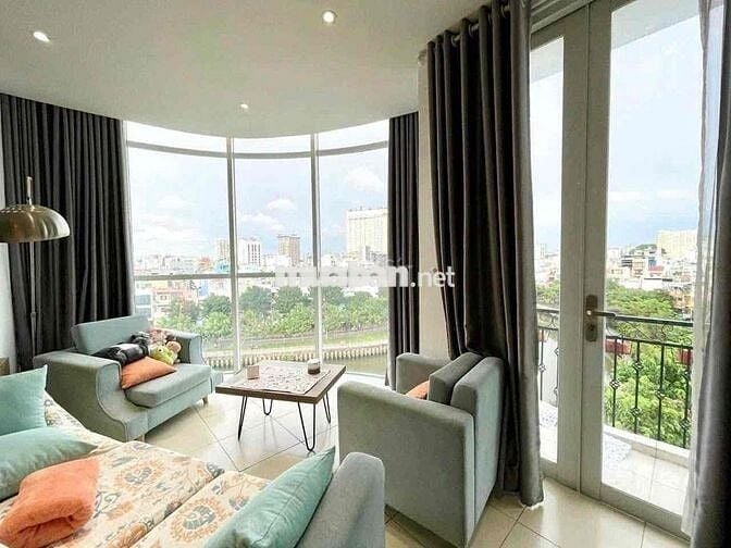 🔥Cho thuê căn hộ full kính Vòng Cung 🔥View Bờ Kè, 1PN - Ban công❤️