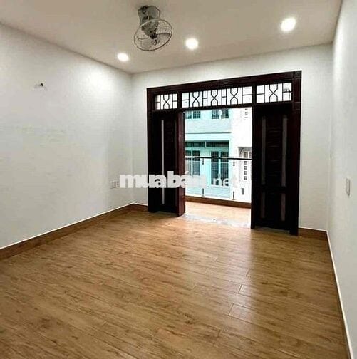 Nhà Mới Đẹp Mặt Tiền Khu Vip Cư Xá Lữ Gia , DT: 4x16m, 3lầu 5PN 4WC