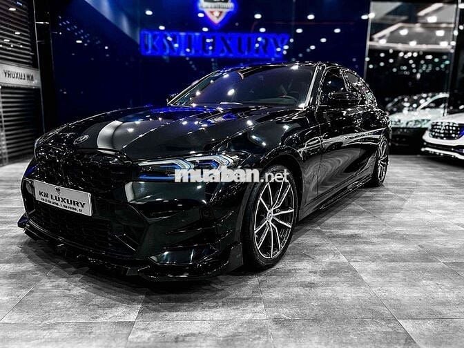 BMW 3 Series 2023 320i M Sport - 42000 km