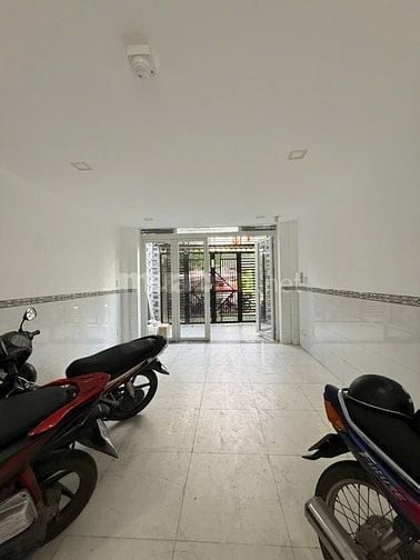 Bán CHDV ĐH Văn Lang - Nguyễn Thái Sơn, Gò Vấp: 4( NH: 5,5m) x 15,3m.