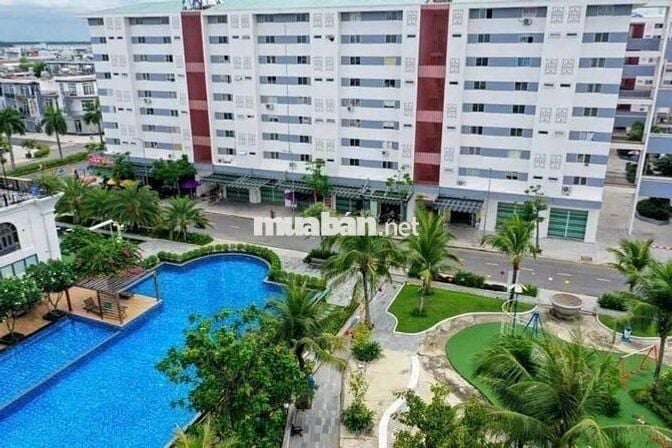 Nhà giáp q12, SHR, KDC  có hồ bơi, trường học đầy đủ như hình 375tr