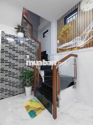 NHÀ _2 tầng_2pn_2wc_ Lạc,Long Quân _Q.Tân Bình.