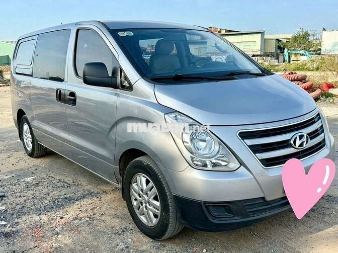 Hyundai Starex tải van