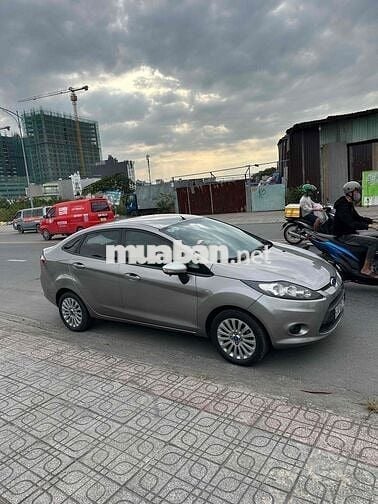 Ford Fiesta 2013 1.6 AT xe cực mới rin 100%