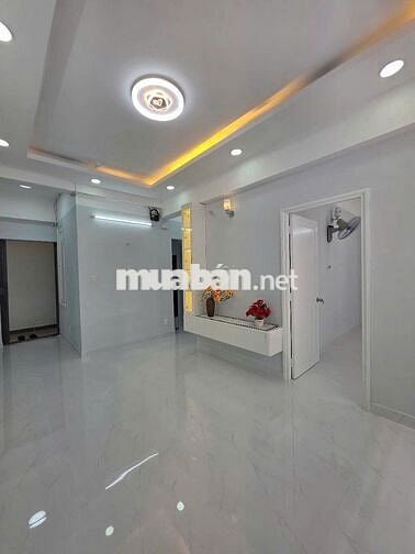 Cần bán căn hộ Phú Thọ, Quận 11, căn góc 2PN, nhà làm lại mới đẹp