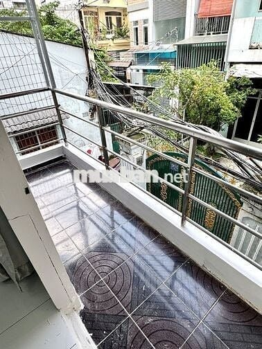 ĐINH TIÊN HOÀNG-P1 BÌNH THẠNH-GIÁP Q1- 3TẦNG-2PN-SÁT MẶT TIỀN- CHỈ2TY7