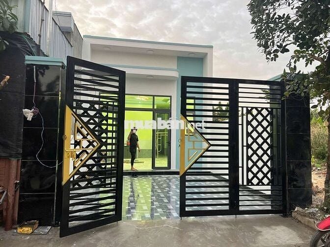 Chủ gửi bán nhà kp4 phường Tân Định 100m gun thổ cư.