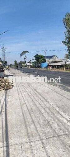 Đất mặt tiền quốc lộ 30. Gần bên phà