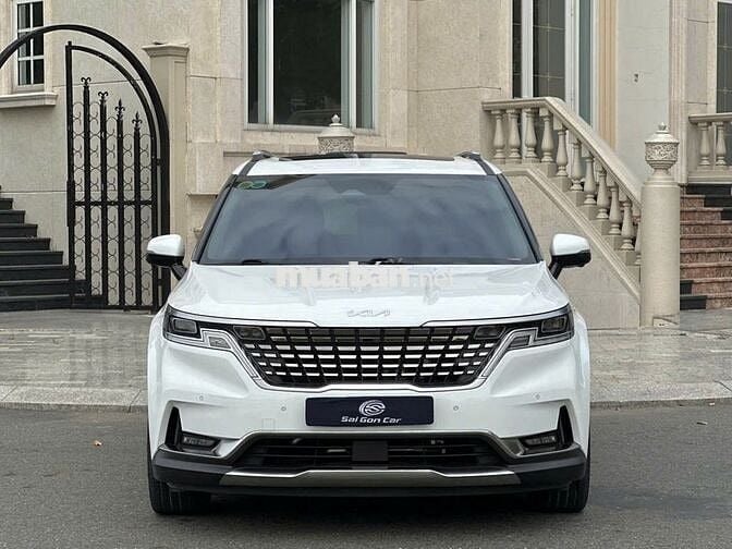 KIA Carnival 2021 Signature trắng 36.000km