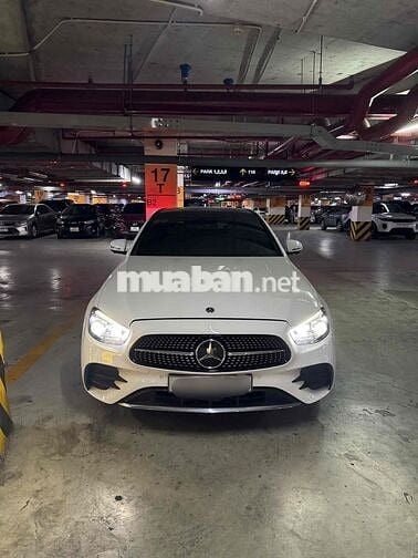 Mercedes Benz E Class 2022 E300 AMG - 29000 km