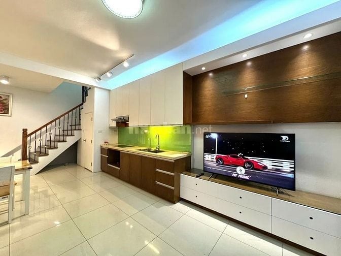 Bán nhà đẹp BỒ Đề 32m²x 5 Tầng ,gần cầu Chương Dương .Giá 7,75 tỷ