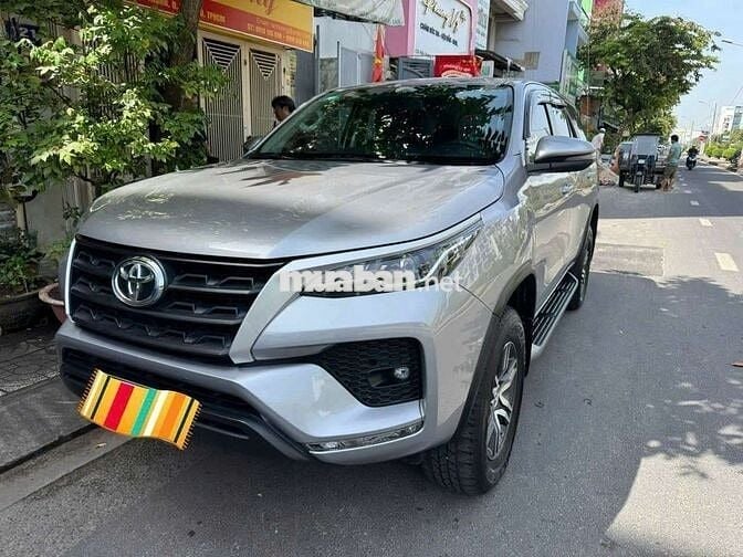 Toyota fortuner 2.4G