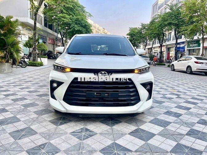 Toyota Avanza Premio 2023 CVT - 52000 km bao zin