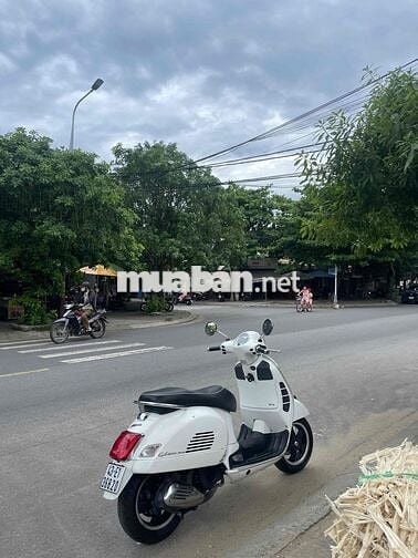 Piaggio Vespa GTS Super Trắng Đã sử dụng