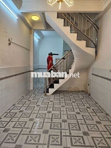 Nhà 3.2x10m 2lầu 3pn 2wc st.gần chợ Thạch Đà phạm văn chiêu gv