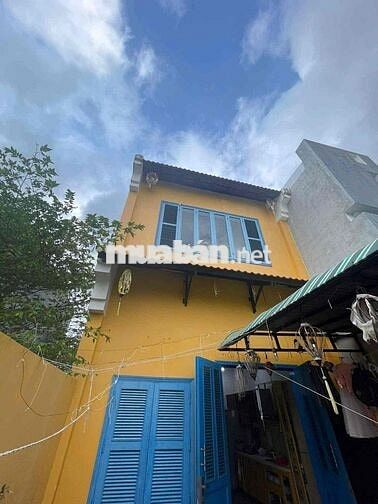 Cho thuê nhà 2 tầng, 2 phòng ngủ tại Hói Kiểng 32 giá rẻ