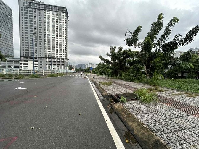 NHÀ MẶT TIỀN BỜ KÈ VĂN THÁNH ĐƯỜNG NGUYỄN VĂN THƯỢNG ( D1 CŨ ) 