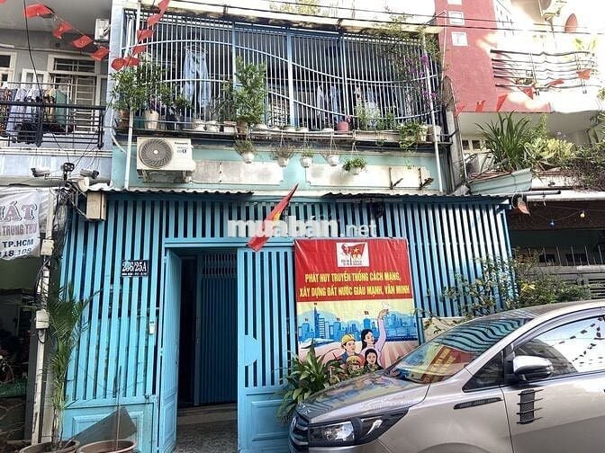 nhà mặt tiền 50m2, nhà trống, đường Hoà Hảo, phường vườn lài Tp HCM