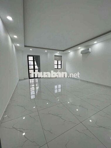 CHO THUÊ VĂN PHÒNG NGUYÊN SÀN LẦU 1