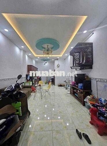 Lê Đình Cẩn - Tỉnh Lộ 10 - 2 tầng - 4 x 10 - Hẻm 5m - Sổ Riêng - 3 tỷ