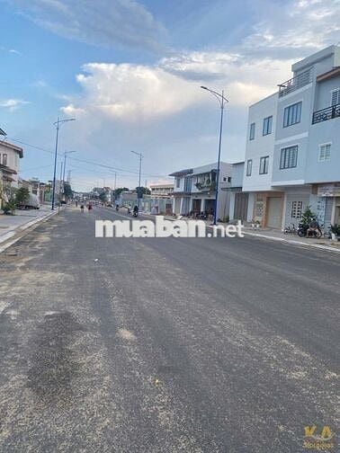 Bán Nhà Mới Xây Vuông Vức Đường Hàn Thuyên ( 5x23 ) : 3T8 TL Nhẹ