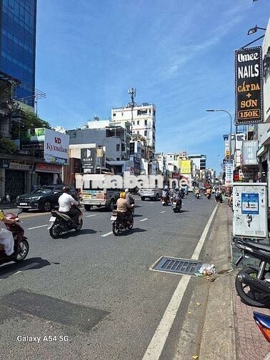 Cho thuê nhà mặt tiền đg.phan đình phùng.p2.phú nhuận