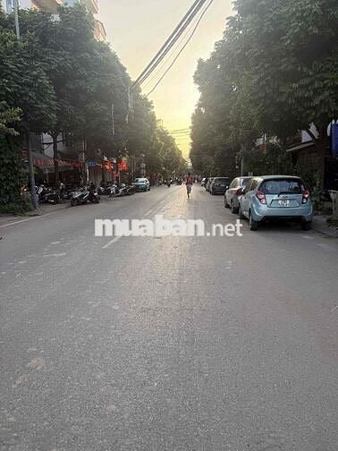 NHÀ BIỆT THỰ CỔ PHỐ TỨ LIÊN - GIÁ ĐẦU TƯ - Ô TÔ TRÁNH 20M - Ở SƯỚNG