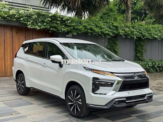 Xpander Premium NEW/ Giảm 100% TB/Xe sẵn giao ngay