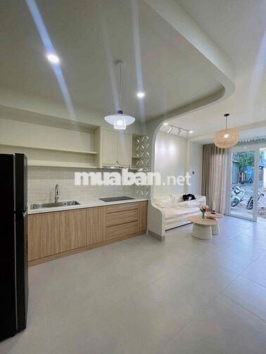 NHÀ TRUNG TÂM PHỐ HẺM TRẦN HƯNG ĐẠO ĐƯỜNG 2 Ô TÔ