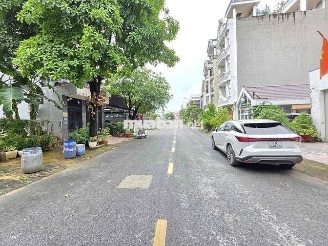 Đất khu Quảng Trường Xanh, BigC Go, p Đông Hoà, Tp Dĩ An