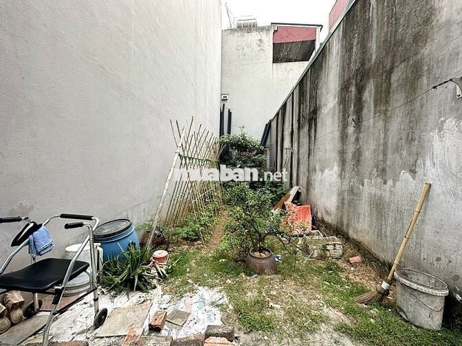 Bán 46m đất Tây Mỗ, Bãi Gửi Xe Ôtô Cách 30m, Gần C1 - C2 Lý Nam Đế