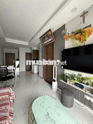 Căn hộ 2 phòng ngủ nội thất xinh, nhà mát, view đẹp, gần AEON